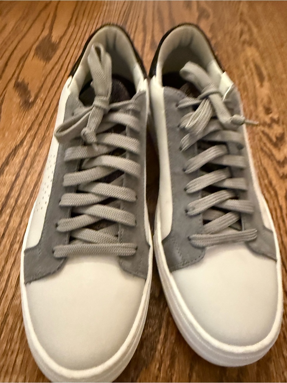 P448 Thea Grey & White Womens Low-Top Sneakers, EU 40 (9.5)